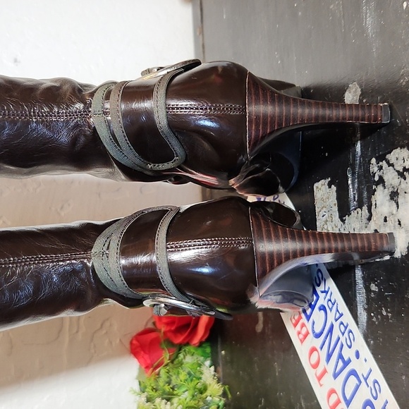 FRANCO SARTO Man Made Thin Patent Pull On Buckle Detail Heelwd Boot 7.5M - Picture 11 of 16